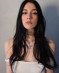 Neferet Exposito - Free pics, galleries & more at Babepedia