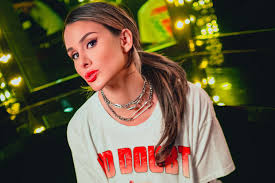 Brittany Furlan Talks Using Comedy to Cope and Life with Tommy Lee