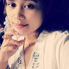 Fawn Scott's Instagram, Twitter & Facebook