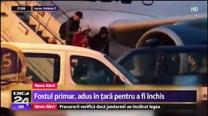 Insotit a fost si de fiul sau, raducu mazare, care. Video Primele Imagini Cu Radu MazÄƒre DupÄƒ Ce A Fost Adus In È›arÄƒ