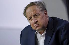 AMC Holders Rejection of CEO Adam Aron's $19 Million Pay