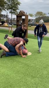 62 9k Likes 4 069 Comments Chelcie Lynn Chelcielynnn On Instagram Lukebryan Linabryan3 Asked Me And Off In 2020 Luke Bryan Funny Luke Bryan Family Luke