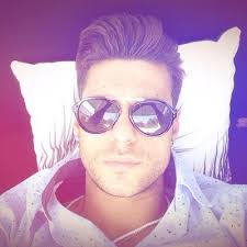 David Baena (@Deivid_Baena)