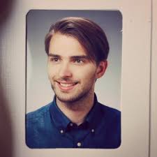 Arthur Ulrich (@back2bizkit)