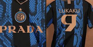 Niente bande quella che si presenterà ai nastri ai blocchi di partenza della prossima stagione sarà un'inter che. Insane Prada Inter Milan 2021 Snake Concept Kits Footy Headlines