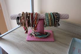 Diy Comment Fabriquer Un Porte Bracelet Porte Bracelet Comment Fabriquer Un Bracelet
