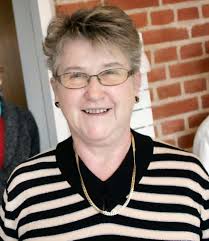 Tidligere byrådsmedlem er pludselig død: Hun var begyndt at invitere gæster  til sin fødselsdag, da hun faldt om ved bordet