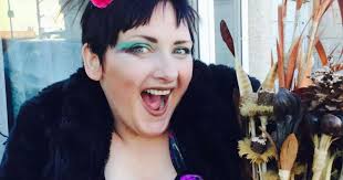 Single mum facing eviction 'marries her house' in bid to stay in home