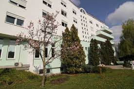 Momentan avem 5 locuri disponibile. CÄminul De BÄtrani Adam Muller Gutenbrunn TimiÈoara