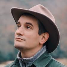 Federico Viticci :ticciseal:: "I got the Alpine Loop band for…"