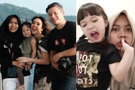Pengasuh anak merawat anak di rumah ibu sendiri. Gisella Anastasia Mengaku Kesulitan Cari Pengasuh Gempi Untuk Gantikan Koneng Semua Halaman Grid Id