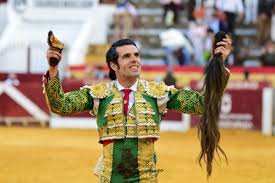 ALMENDRALEJO: Emilio de Justo ya es figura - Toros de Lidia