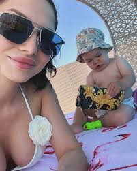 Catalina Elena Stanescu (@catalinastanescuelena) • Threads, Say more