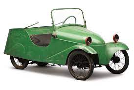 1952 Mochet France Cm 125 Luxe Microcar With A 125cc Single Cylinder 2 Stroke Air Cooled Engine Microcar Retro Cars Tiny Cars