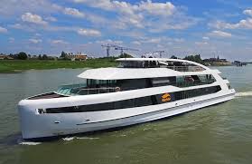 Prinses amalia straalt net als haar moeder koningin máxima op deze koningsdag in een outfit van het belgische modehuis natan. Vessel Review Prinses Amalia High End Event Tour Boat For Rotterdam Baird Maritime