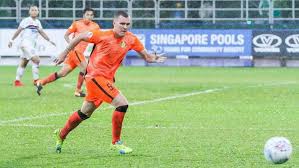 Pelatih persiraja banda aceh hendri susilo dan pemain persiraja miftahul hamdi saat jumpa pers seusai pertandingan piala menpora di stadion maguwoharjo, sleman, rabu. Adam Mitter Ke Persiraja Dan Tak Ramahnya Pemain Inggris Di Liga 1 Indosport