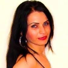 Raquel Chambers's Instagram, Twitter & Facebook