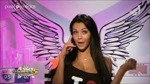 «nous ne serons que trois, dont un blessé, plus un enfant, reprit athos, et l'on n'en dira pas moins que nous étions quatre hommes. Les Anges 5 La Parodie Nabilla Vs Adolf Hitler Pour Le Non Mais Allo Quoi Video Dailymotion