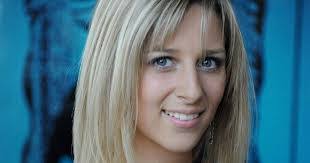 Sarah Sutter's Instagram, Twitter & Facebook