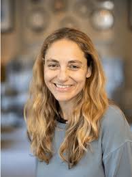 Alexandra Getz's Instagram, Twitter & Facebook