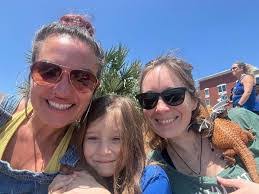 Ashley Strange's Instagram, Twitter & Facebook