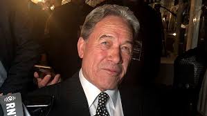 Chinese military base in Pacific would be of 'great concern', Turnbull  tells Vanuatu