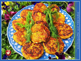 Lecker Mit Geri Kurbispuffer Mit Feta Kase Kyuftenca Ot Tikva I Feta Sirene In 2020 Kurbis Puffer Rhabarberkuchen Mit Streusel Rezeptideen