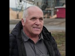 Nuage noir au-dessus des scieries du Québec