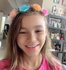 Manisnya Chloe Lynch, Putri Sulung Melaney Ricardo yang Beranjak Besar