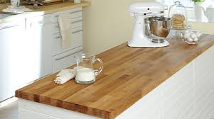 Ich persönlich wünsche mir eigentlich eine arbeitsplatte aus holz (etwas dunkler), da die auch sehr gut zur küche im landhausstil passen. Anleitung Arbeitsplatte Aus Holz Uberarbeiten Und Ausbessern Diy Info