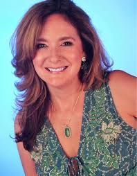 Paris night. Walking back to my hôtel I heard jazz piano coming from A bar  and stopped in for a Negroni (and some excellent frites.) What else does a  person need on