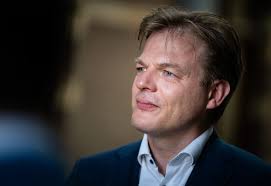 Pieter omtzigt geeft lezingen over een nieuw sociaal contract tussen burger en overheid. Kv8ixom4qm95tm