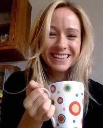 Jenna Hutchinson's Instagram, Twitter & Facebook