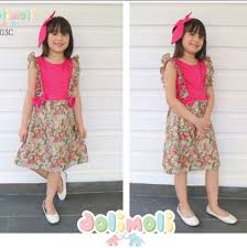 Umur 47 tahun), lebih dikenal sebagai anggun c. 25 Dress Batik Anak Perempuan Untuk Pesta 2021 Terbaru