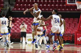 Wi-Hi defeats Oakdale during MPSSAA semifinals