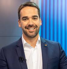 Eduardo Leite supera Onyx no 2º turno e é reeleito governador no RS