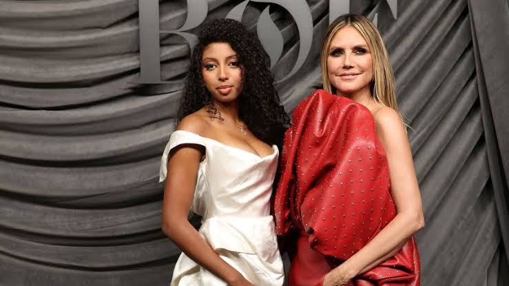 Süße Familienfotos zum 17.: Heidi Klum feiert Tochter Lou