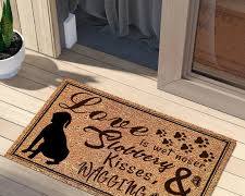kitchen mat with a dog paw print or silhouetteの画像