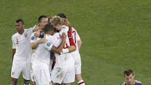 Por su parte italia cuenta sólo con una eurocopa en sus vitrinas, obtenida cuando jugó de local. Eurocopa 2012 Inglaterra Y Francia Pasan A Cuartos De Final