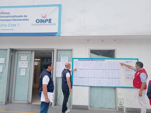 📢 Nuestras Oficinas Descentralizadas de Procesos Electorales (ODPE) realizan la publicaci�n del cartel de candidatos con miras a la Segunda Elecci�n Presidencial 2026. La actividad se lleva a cabo en