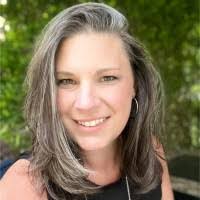 Kelly Donaldson's Instagram, Twitter & Facebook