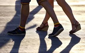 Voici combien de temps vous devriez marcher pour perdre du poids la. Faut Il Vraiment Faire 10 000 Pas Par Jour