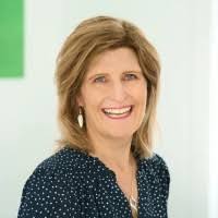 100+ perfiles de «Elspeth»