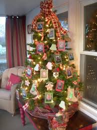 22 Best Outdoor Christmas Tree Decorations And Designs For 2020
