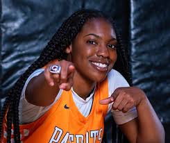 Elyse Autrey, Virginia Academy