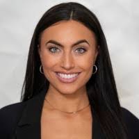 Rebecca Baze's Instagram, Twitter & Facebook