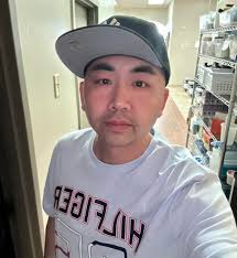 Today I hit one week no cigarettes!!!! Longest week of my life and probably  one of the hardest weeks at that it's definitely hard but holy cow I'm  doing it !!!!! |