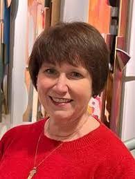 Anne Cushing's Instagram, Twitter & Facebook