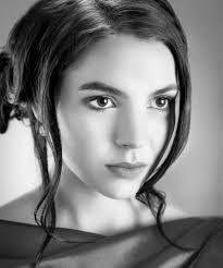 Let's welcome our new members: With 50 new members this week, we are  growing even faster than before. To welcome them, and continuing my theme  of Patricia in costume