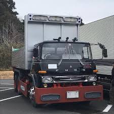 デコトラ デコトレーラー デコダンプ おしゃれまとめの人気アイデア pinterest siorinnayunori デコトラ ダンプカー 商用車